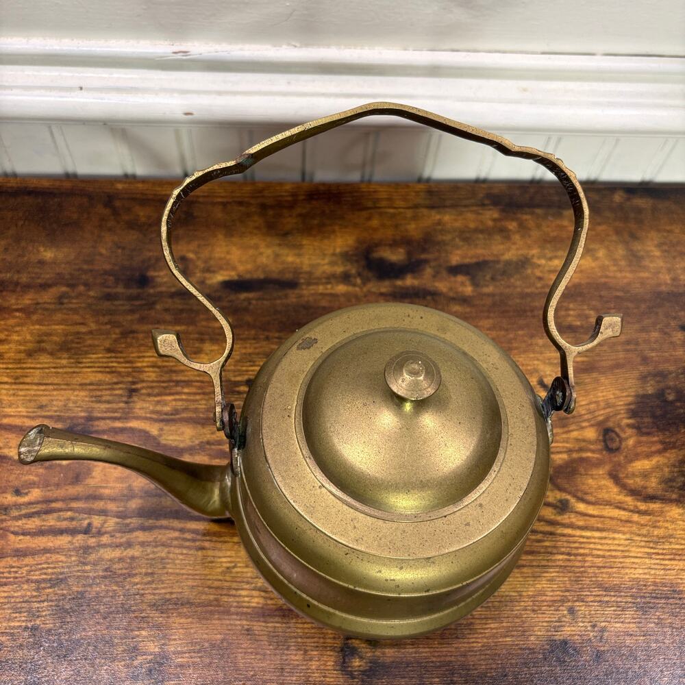 Vintage Brass Teapot Tea Kettle with Lid Patina MCM Shabby Chic Boho Decor - Picture 4 of 10